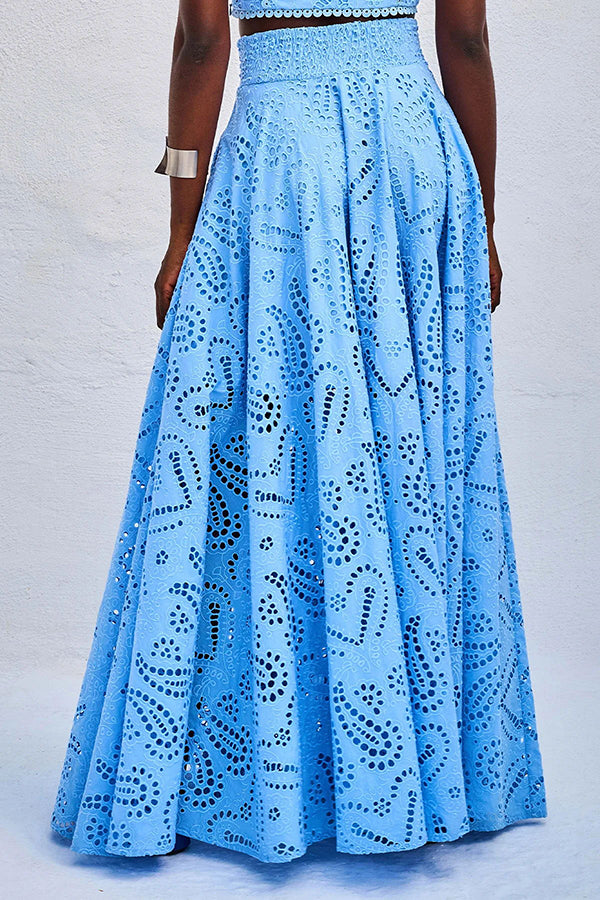 Ensemble deux pièces avec broderies et jupe longue taille haute avec poches